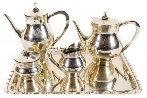 JUEGO DE CAFÉ Y TÉ EN PLATA "BAGUÉS"