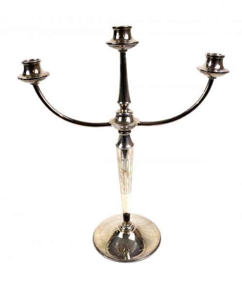 CANDELABRO EN PLATA DEL PRIMER TERCIO DEL S.XX