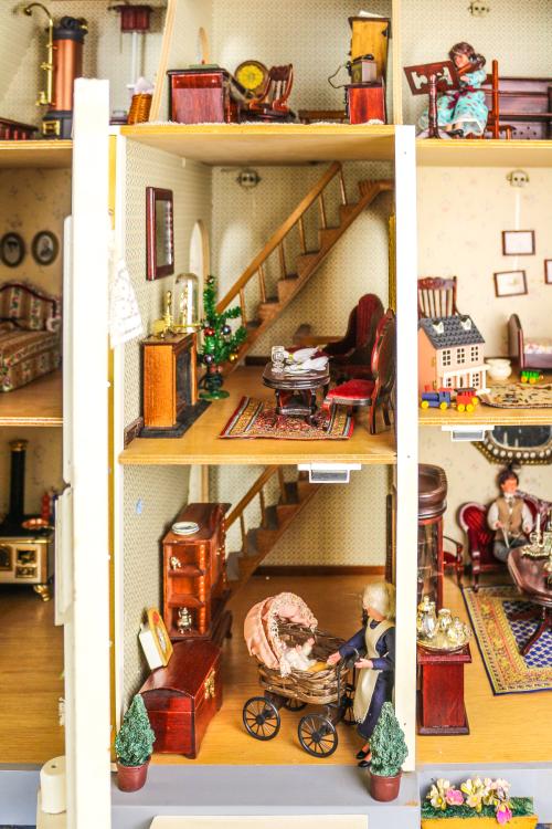 CASA DE MUÑECAS DEL ÚLTIMO CUARTO DEL S.XX