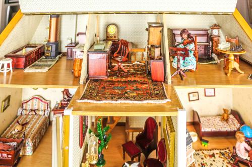 CASA DE MUÑECAS DEL ÚLTIMO CUARTO DEL S.XX