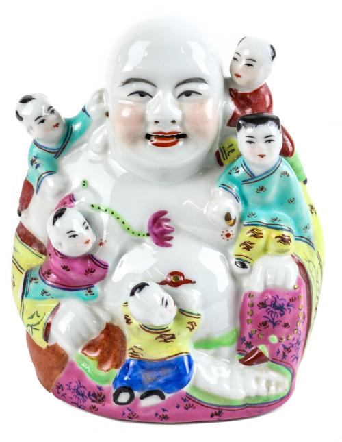 "BUDA CON NIÑOS" FIGURA EN PORCELANA SEGUNDA MITAD DEL S.XX