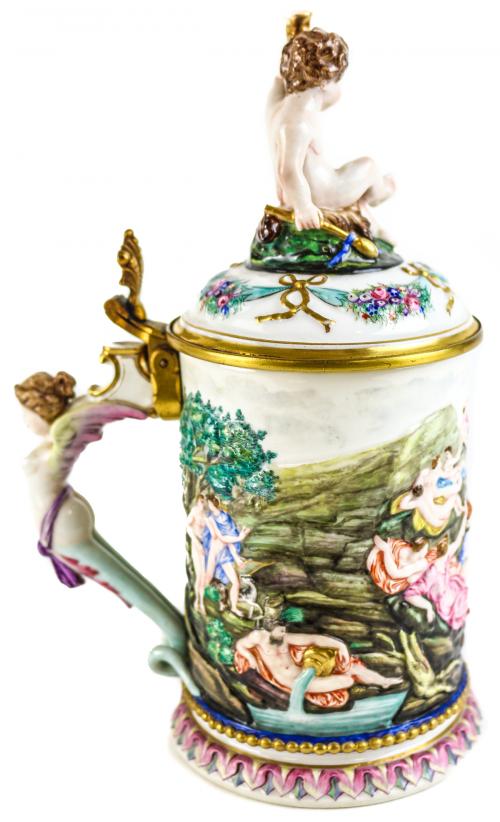 JARRA CON TAPA EN PORCELANA CAPODIMONTE
