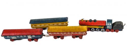 LOTE DE TRES TRENES DE LA PRIMERA MITAD DE SIGLO XX