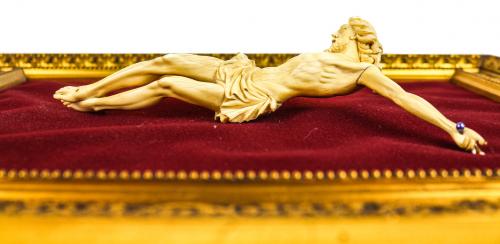 CRISTO DE MARFIL  DEL SIGLO XIX