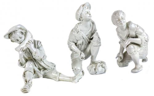 "NIÑOS MENDIGOS" TRES FIGURAS EN PORCELANA