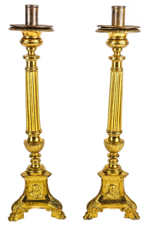PAREJA DE CANDELEROS DE IGLESIA DE FINALES DEL S.XIX