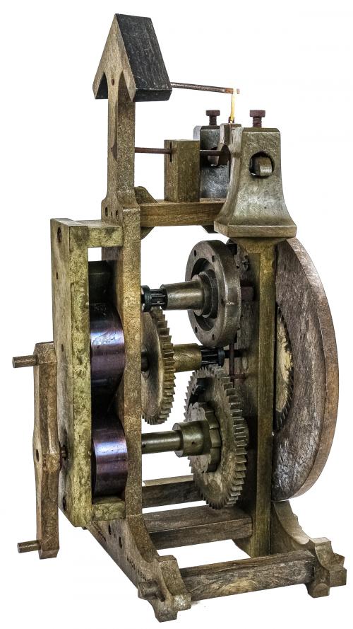 RELOJ DE SOBREMESA  DEL ÚLTIMO CUARTO DEL S.XX