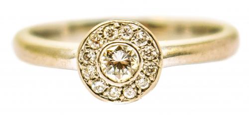 ANILLO ROSETÓN CON BRILLANTES