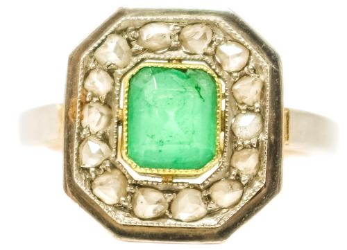 ANILLO ROSETÓN CON ESMERALDA Y DIAMANTES