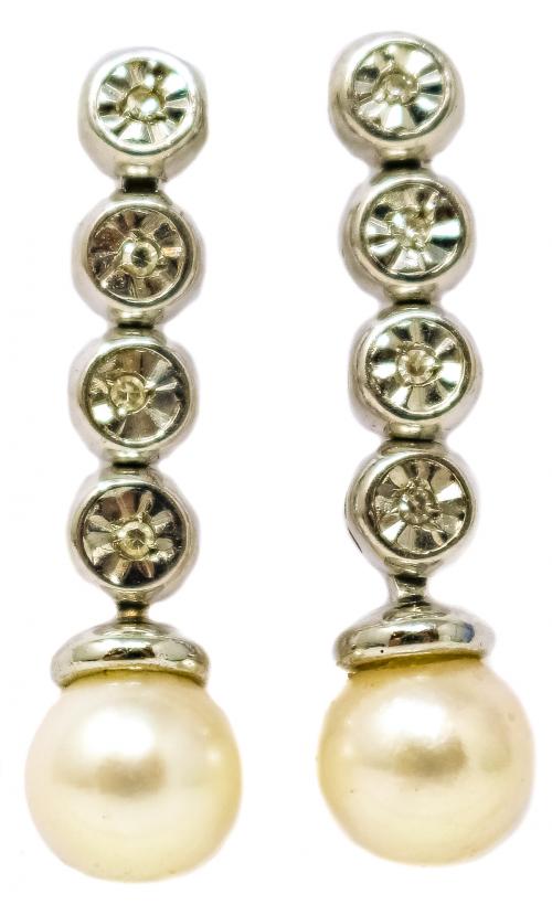 PENDIENTES LARGOS CON BRILLANTES Y PERLA