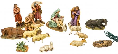 CONJUNTO DE FIGURAS DE PESEBRE DE LA SEGUNDA MITAD DEL S.XX