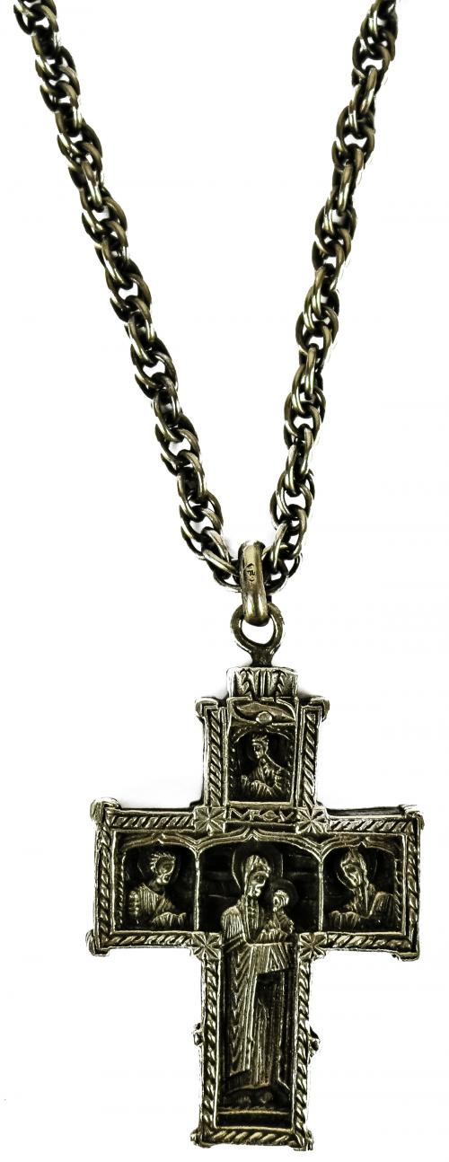 CRUZ COLGANTE EN PLATA DE LA SEGUNDA MITAD DEL S.XX
