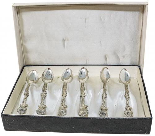 SEIS CUCHARILLAS EN PLATA DEL PRIMER TERCIO S.XX
