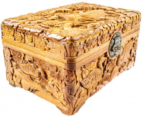 CAJA ORIENTAL DE MEDIADOS DEL S.XX