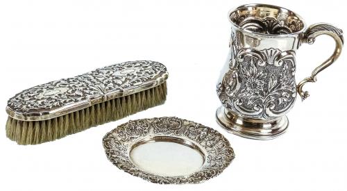 CONJUNTO DE JARRA CON PLATO Y CEPILLO