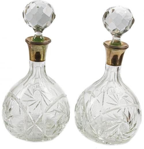 PAREJA DE BOTELLAS LICORERAS DE LOS AÑOS 70