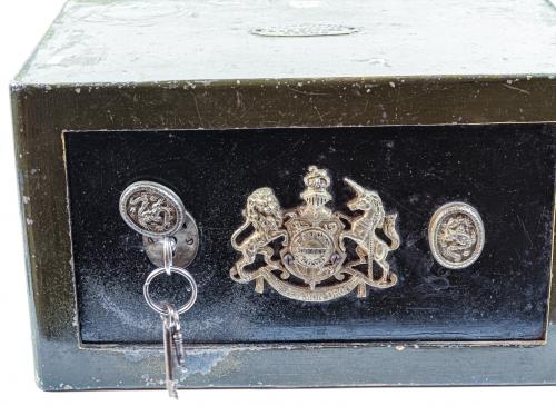 PEQUEÑA CAJA DE CAUDALES DE PRINCIPIOS DE SIGLO XX
