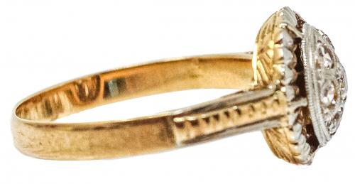 ANILLO CON ROSETÓN DE BRILLANTES