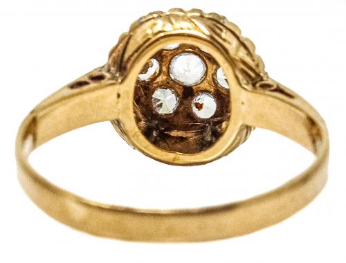 ANILLO CON ROSETÓN DE BRILLANTES