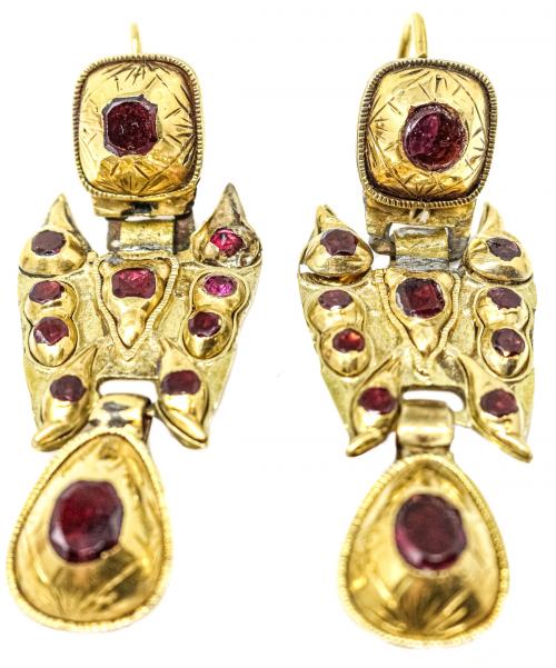 PENDIENTES CON GRANATES DEL S.XVIII