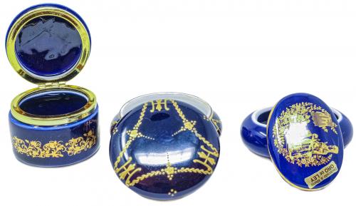 TRES CAJITAS EN PORCELANA DE LA SEGUNDA MITAD S.XX