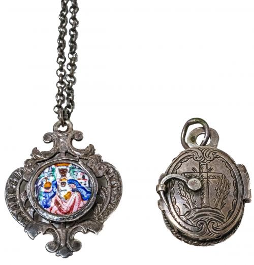 MEDALLA Y RELICARIO S.XVIII