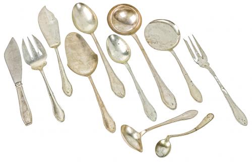 CUBERTERÍA EN PLATA PARA 12 SERVICIOS