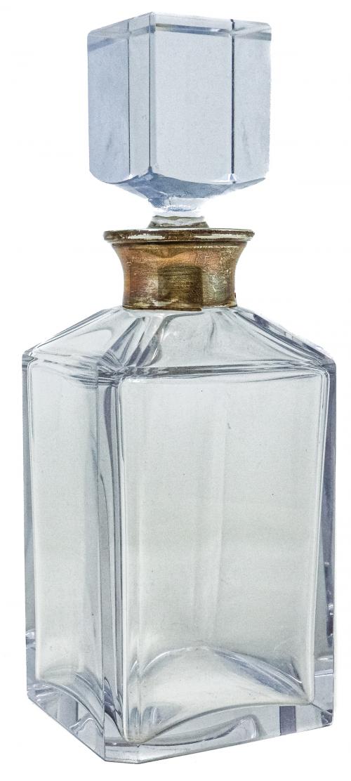 LICORERA EN CRISTAL DEL ÚLTIMO TERCIO DEL S.XX