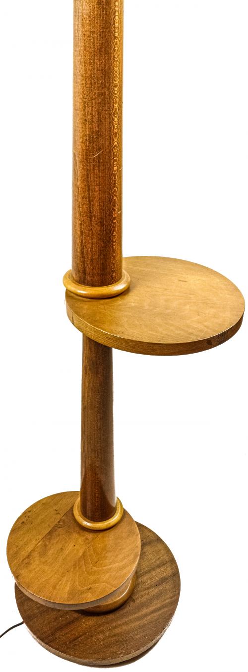 LÁMPARA DE PIE DE ESTILO DANÉS