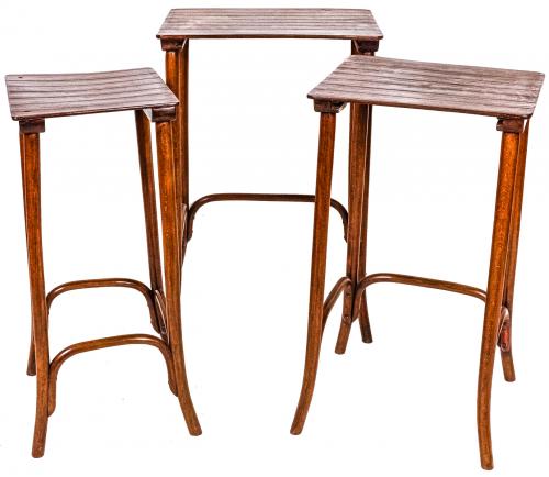 CUATRO MESITAS NIDO ESTILO THONET