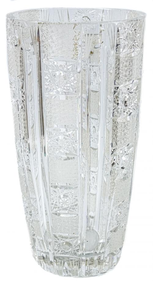 JARRÓN DE CRISTAL TALLADO DE LOS AÑOS 70