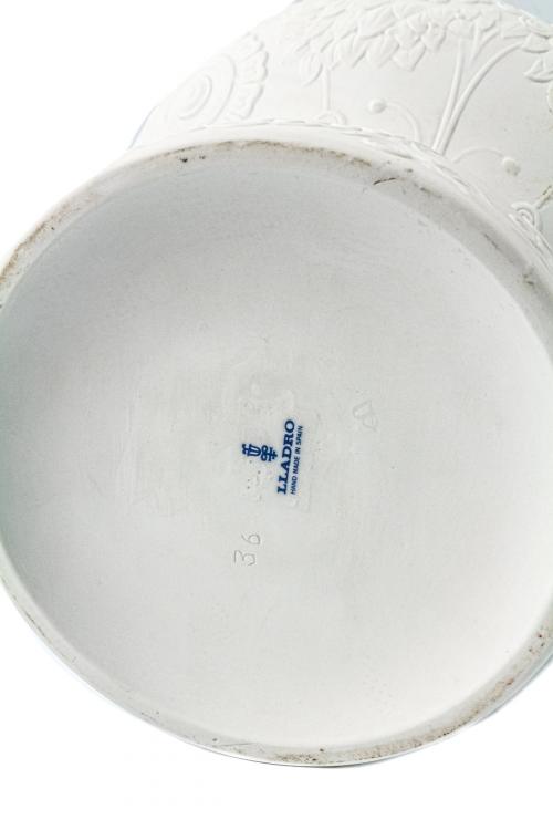 JARRÓN EN PORCELANA "LLADRÓ" DEL ÚLTIMO TERCIO DEL S.XX
