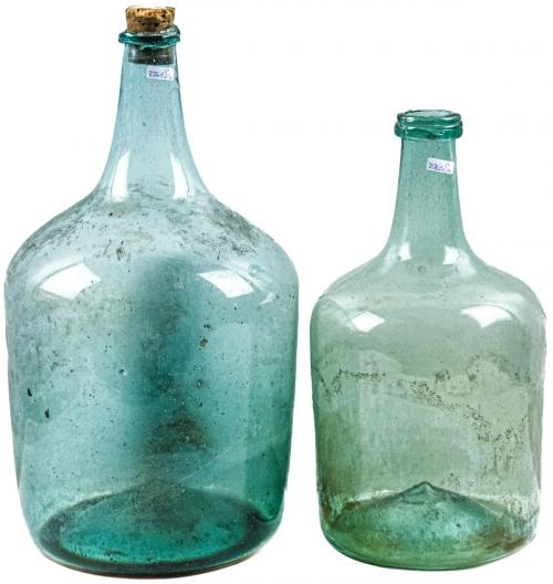 DOS BOTELLAS EN CRISTAL SOPLADO S.XIX