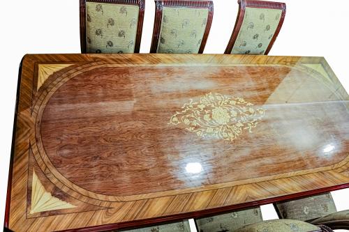 CONJUNTO DE MESA Y SILLERIA DEL ÚLTIMO CUARTO DEL S.XX
