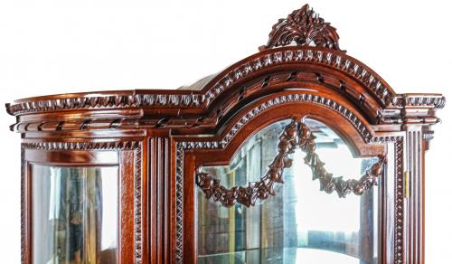 MUEBLE VITRINA DEL ÚLTIMO CUARTO DEL S.XX