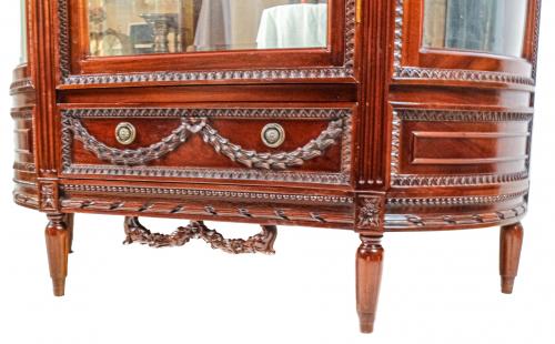 MUEBLE VITRINA DEL ÚLTIMO CUARTO DEL S.XX