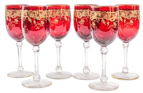 SEIS COPAS DE VIDRIO COLOR ROSADO