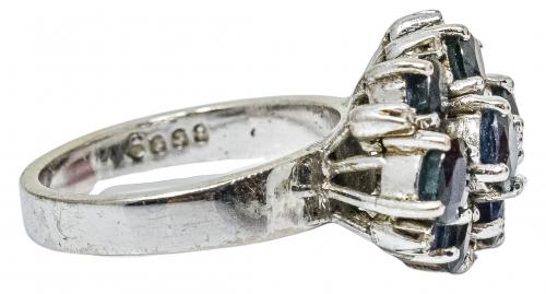 ANILLO CON ZAFIROS