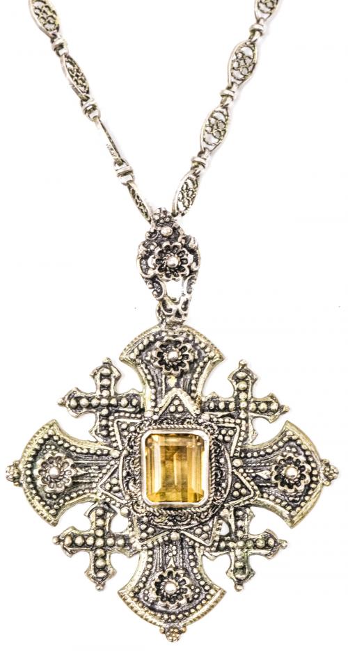 CRUZ COLGANTE CON CADENA DE PPS. DEL S.XX