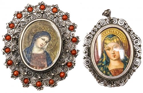 DOS BROCHES CON MINIATURA DE MEDIADOS S.XX