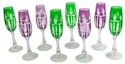 OCHO COPAS EN CRISTAL TALLADO