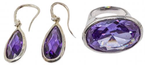 CONJUNTO DE PENDIENTES Y ANILLO EN PLATA