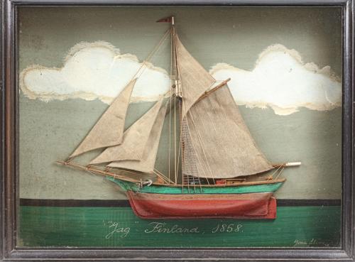 DOS MAQUETAS DE BARCO ENMARCADAS
