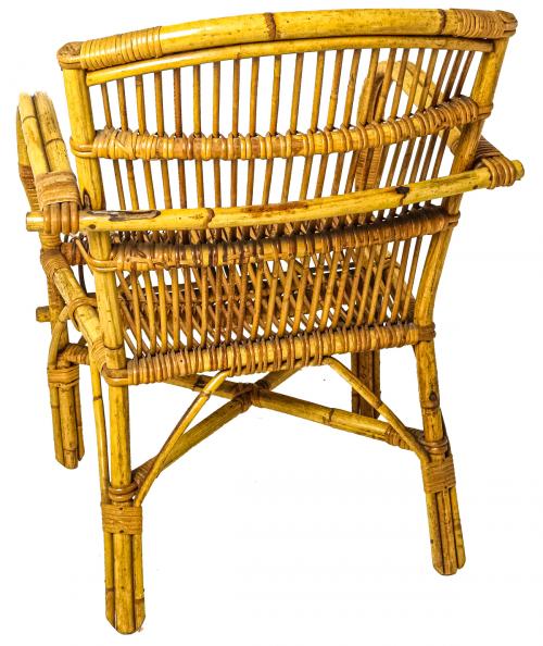 CONJUNTO DE MESA Y CUATRO SILLAS DE JARDÍN