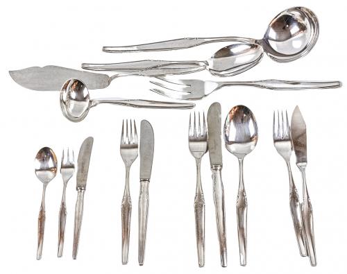 CUBERTERÍA PARA 12 SERVICIOS EN METAL PLATEADO