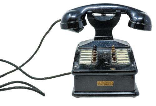 TELÉFONO CENTRALITA DE MEDIADOS DEL S.XX