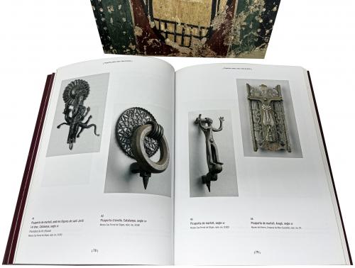 TRES CATÁLOGOS DE EXPOSICIÓN DE ARTE