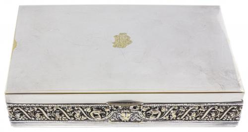 CAJA CIGARRERA DE METAL PLATEADO