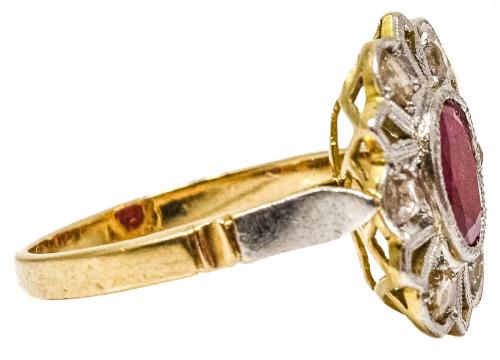 SORTIJA ROSETÓN CON RUBÍ Y DIAMANTES DE PPS. DEL S.XX