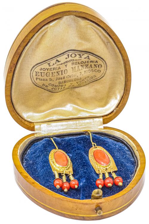PENDIENTES ITALIANOS CON CORAL